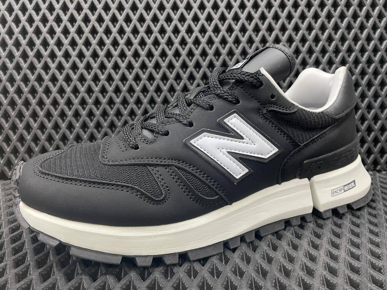 Распродажа New Balance