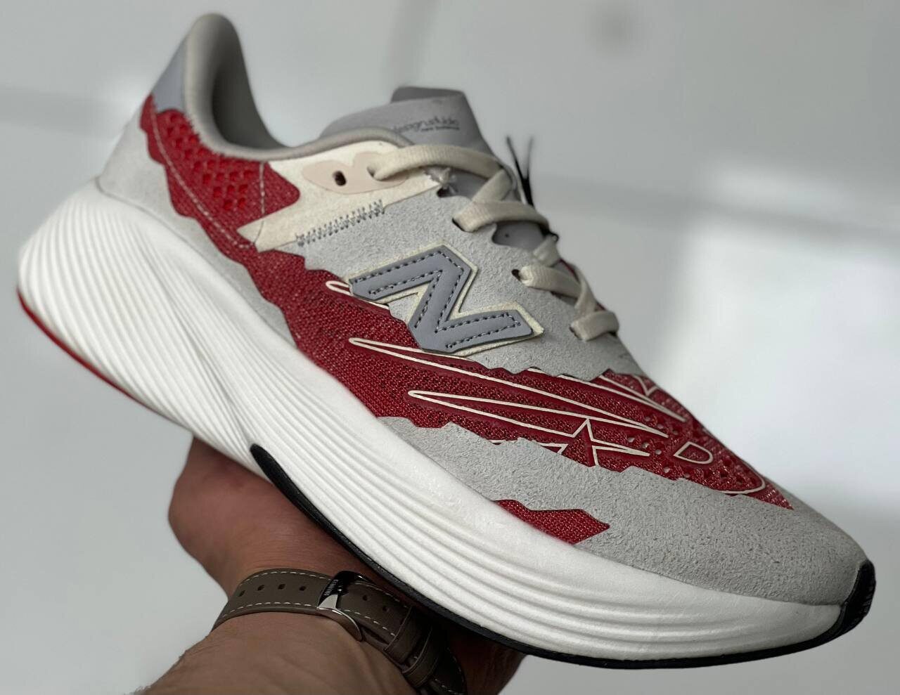 Распродажа  New Balance